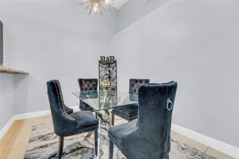 3003 La Mirage Lauderhill FL 33319