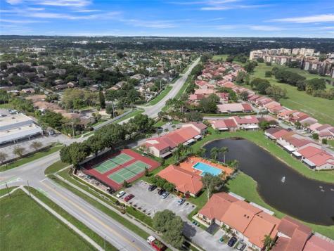 3003 La Mirage Lauderhill FL 33319