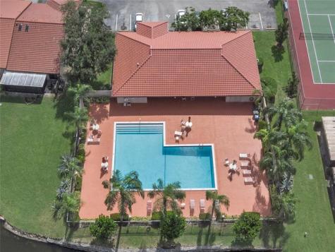 3003 La Mirage Lauderhill FL 33319