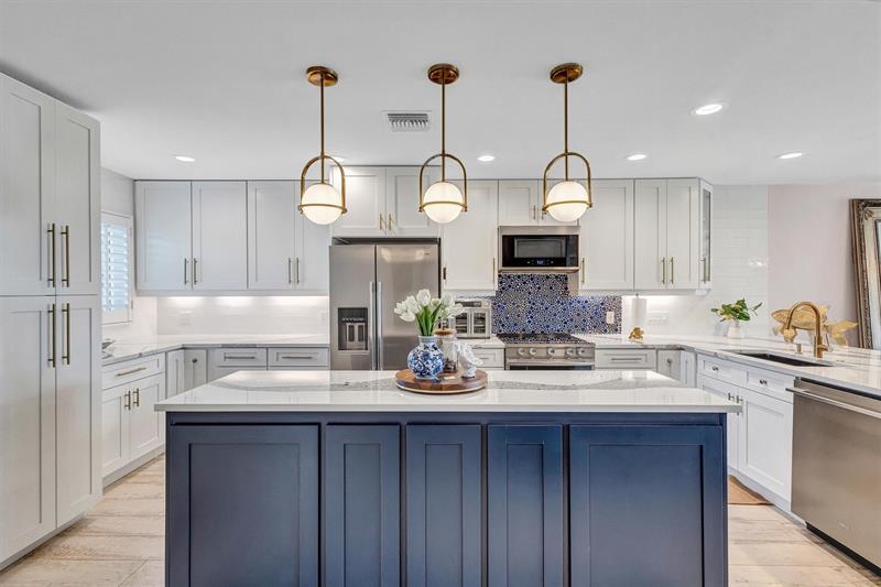 7125 Gulf Of Mexico Longboat Key FL 34228