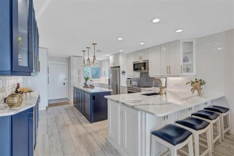 7125 Gulf Of Mexico Longboat Key FL 34228