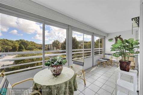 2504 Antigua Terrace Coconut Creek FL 33066