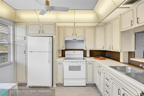 2504 Antigua Terrace Coconut Creek FL 33066