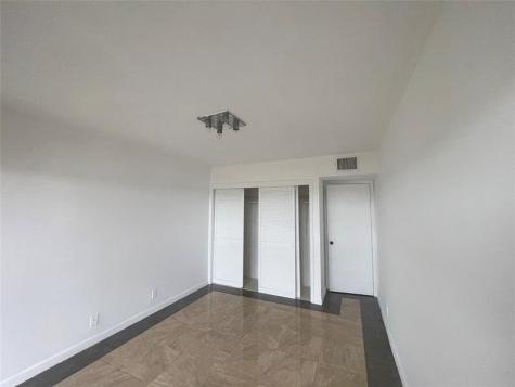 3301 Spanish Moss Te Lauderhill FL 33319