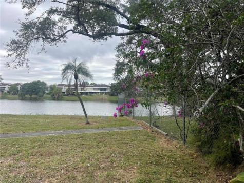 3301 Spanish Moss Te Lauderhill FL 33319