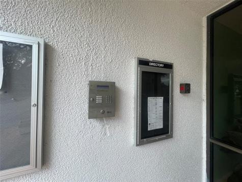 3301 Spanish Moss Te Lauderhill FL 33319