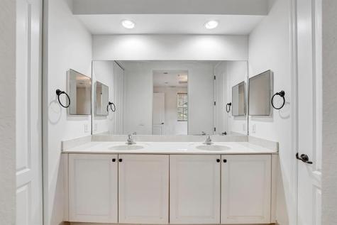 454 SW 147th Avenue Pembroke Pines FL 33027