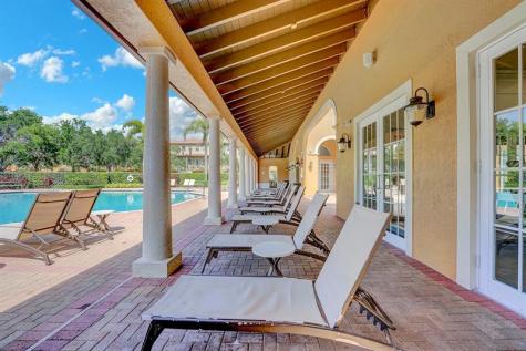 454 SW 147th Avenue Pembroke Pines FL 33027