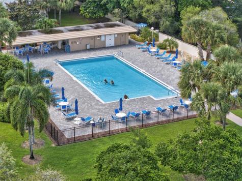 1904 Bermuda Creek Coconut Creek FL 33066