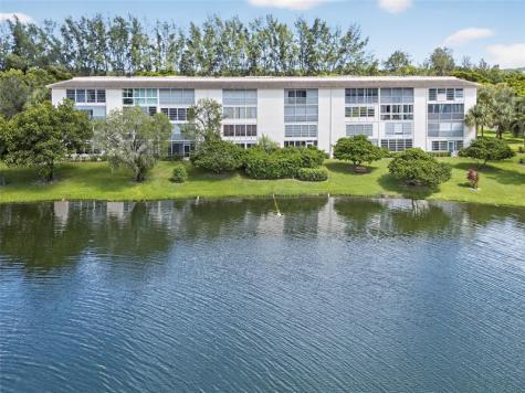 1904 Bermuda Creek Coconut Creek FL 33066