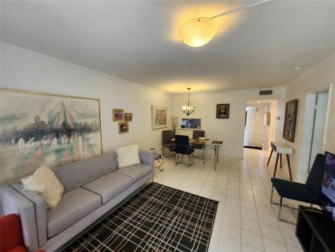 1201 Hillcrest Court Hollywood FL 33021