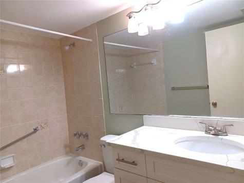 806 Sky Pine Way Greenacres FL 33415