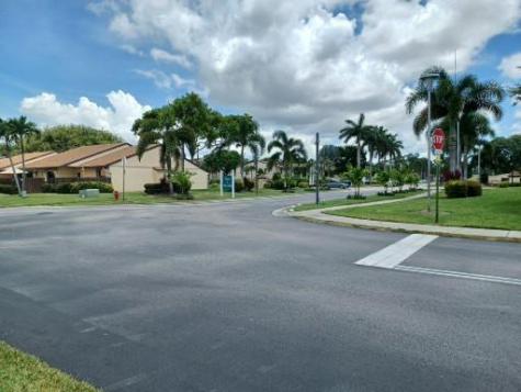 806 Sky Pine Way Greenacres FL 33415