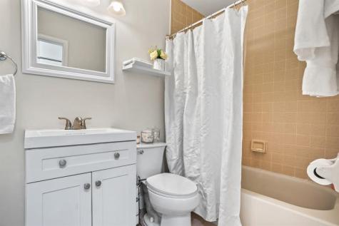 102 Liberty Court Deerfield Beach FL 33442