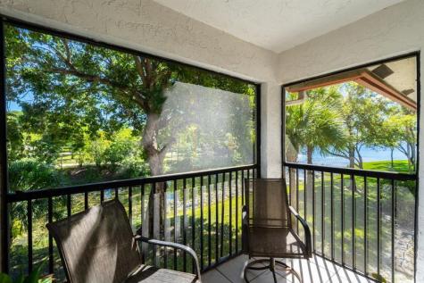 102 Liberty Court Deerfield Beach FL 33442