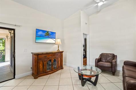 102 Liberty Court Deerfield Beach FL 33442