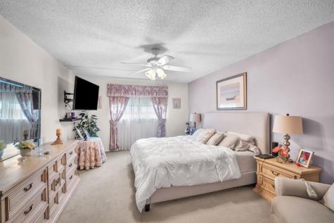 800 NE 195th Street Miami FL 33179