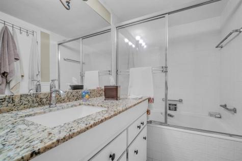 800 NE 195th Street Miami FL 33179