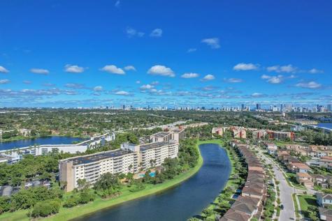 800 NE 195th Street Miami FL 33179