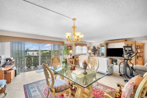 800 NE 195th Street Miami FL 33179