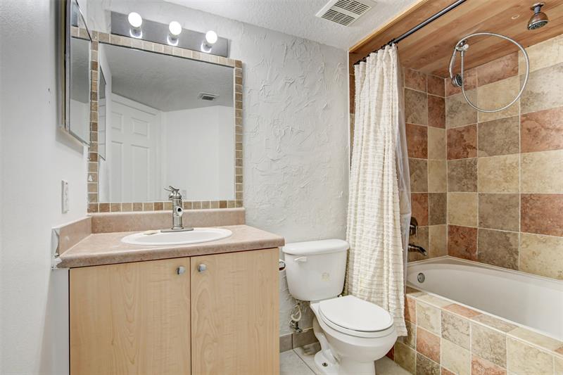 224 Villa Circle Boynton Beach FL 33435