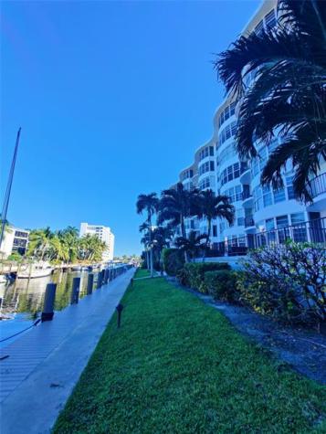 3051 NE 48th Street Fort Lauderdale FL 33308