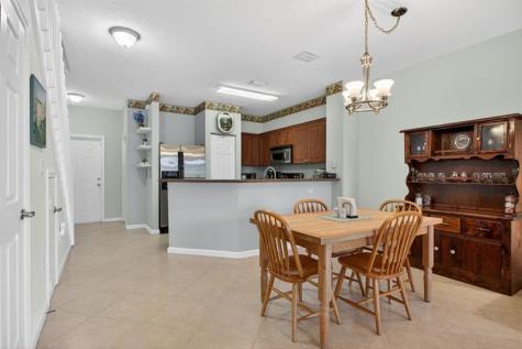 8204 Santa Monica Avenue Tamarac FL 33321