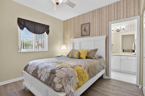8204 Santa Monica Avenue Tamarac FL 33321