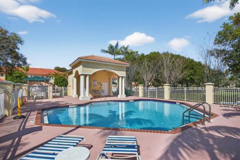 8204 Santa Monica Avenue Tamarac FL 33321