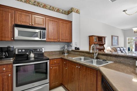 8204 Santa Monica Avenue Tamarac FL 33321