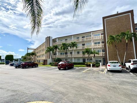 4046 Guildford C Boca Raton FL 33434