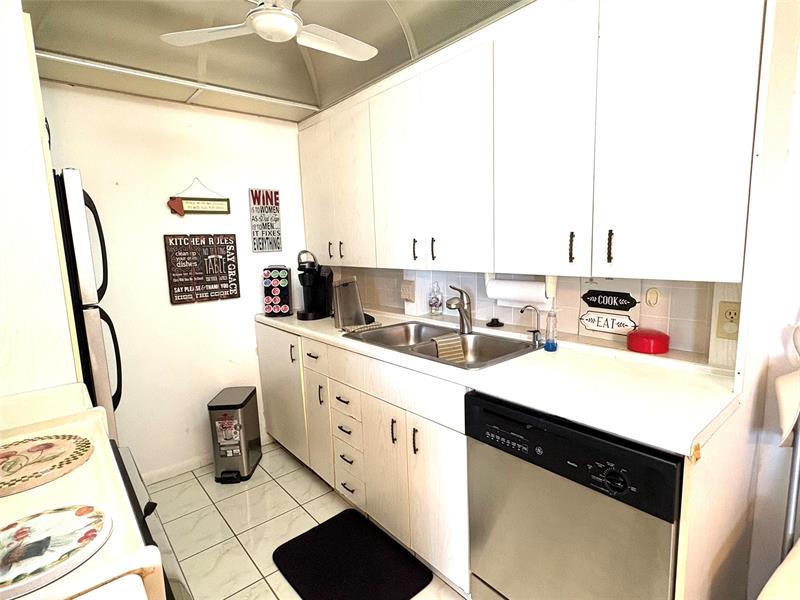 4046 Guildford C Boca Raton FL 33434