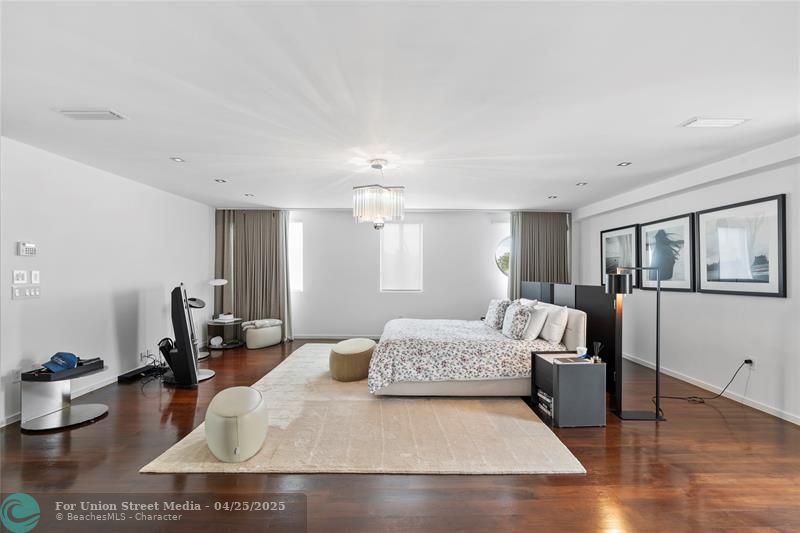 6001 Laguna Path S Miami Beach FL 33141