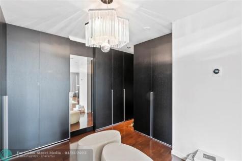 6001 Laguna Path S Miami Beach FL 33141