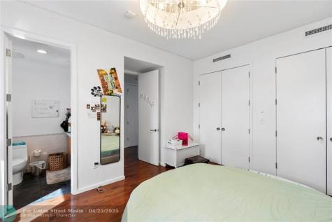 6001 Laguna Path S Miami Beach FL 33141