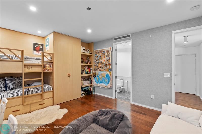 6001 Laguna Path S Miami Beach FL 33141