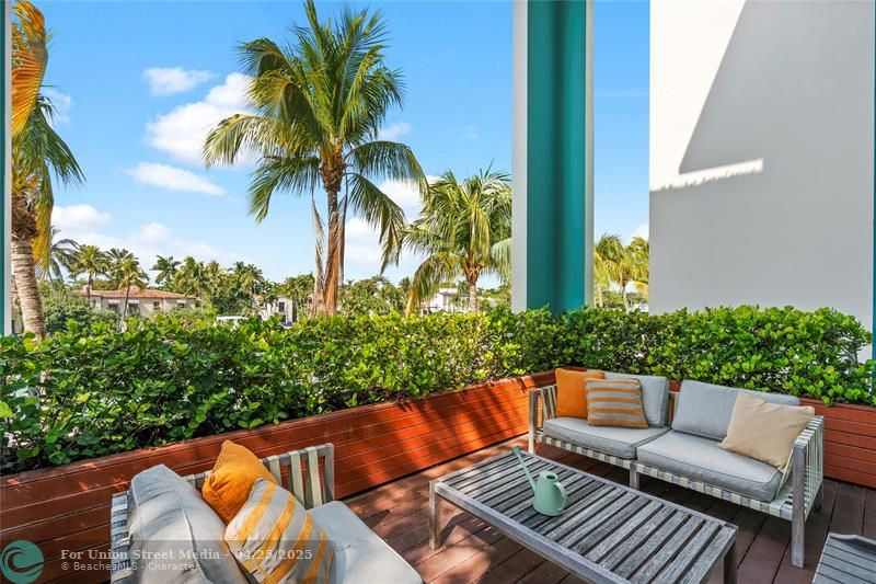 6001 Laguna Path S Miami Beach FL 33141