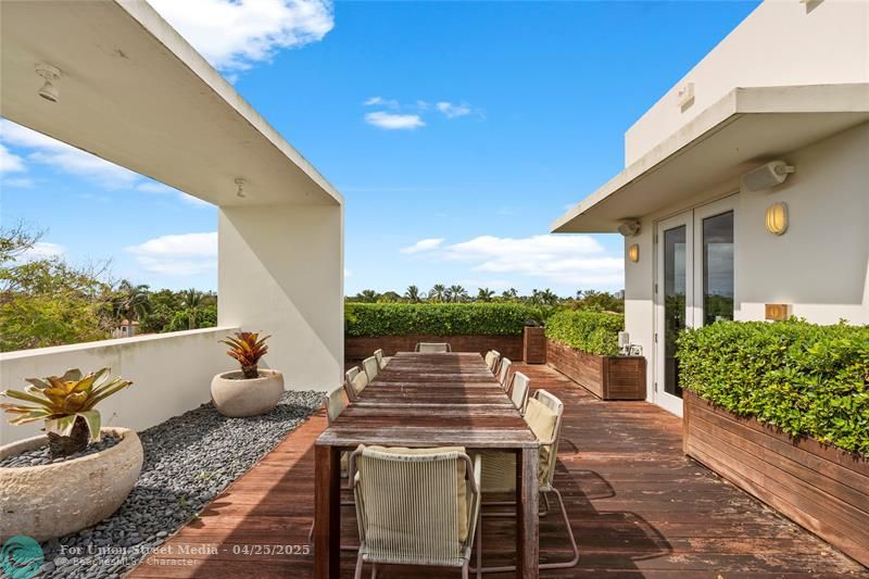 6001 Laguna Path S Miami Beach FL 33141