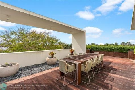 6001 Laguna Path S Miami Beach FL 33141