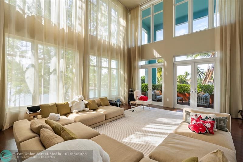 6001 Laguna Path S Miami Beach FL 33141