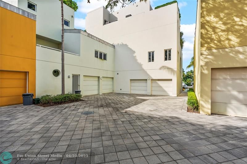 6001 Laguna Path S Miami Beach FL 33141