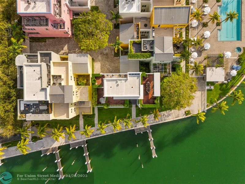 6001 Laguna Path S Miami Beach FL 33141