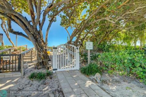 5520 N Ocean Boulevard Ocean Ridge FL 33435