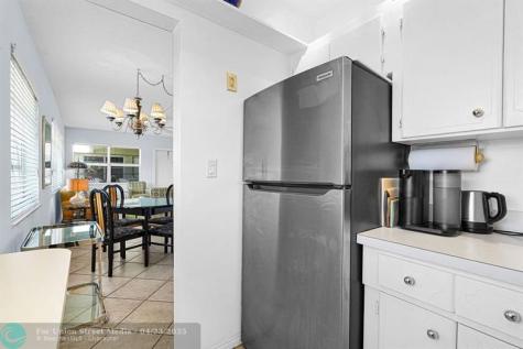 1900 NE 8th Court Fort Lauderdale FL 33304