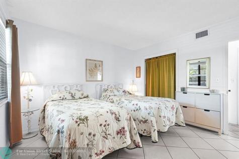 1900 NE 8th Court Fort Lauderdale FL 33304