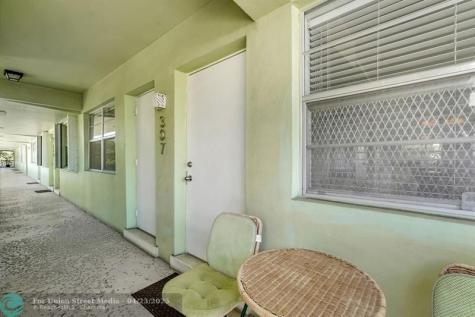 1900 NE 8th Court Fort Lauderdale FL 33304