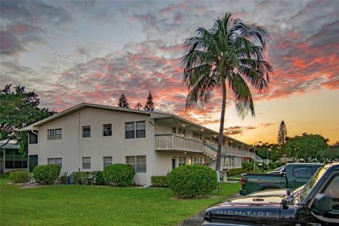235 Kent N West Palm Beach FL 33417