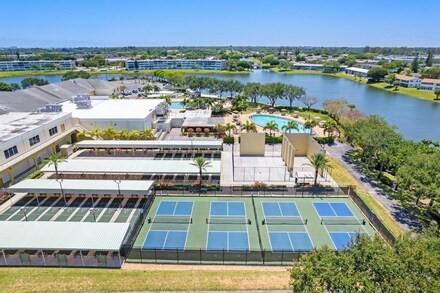 235 Kent N West Palm Beach FL 33417