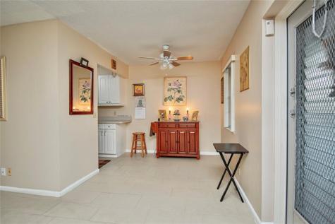 235 Kent N West Palm Beach FL 33417