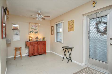 235 Kent N West Palm Beach FL 33417